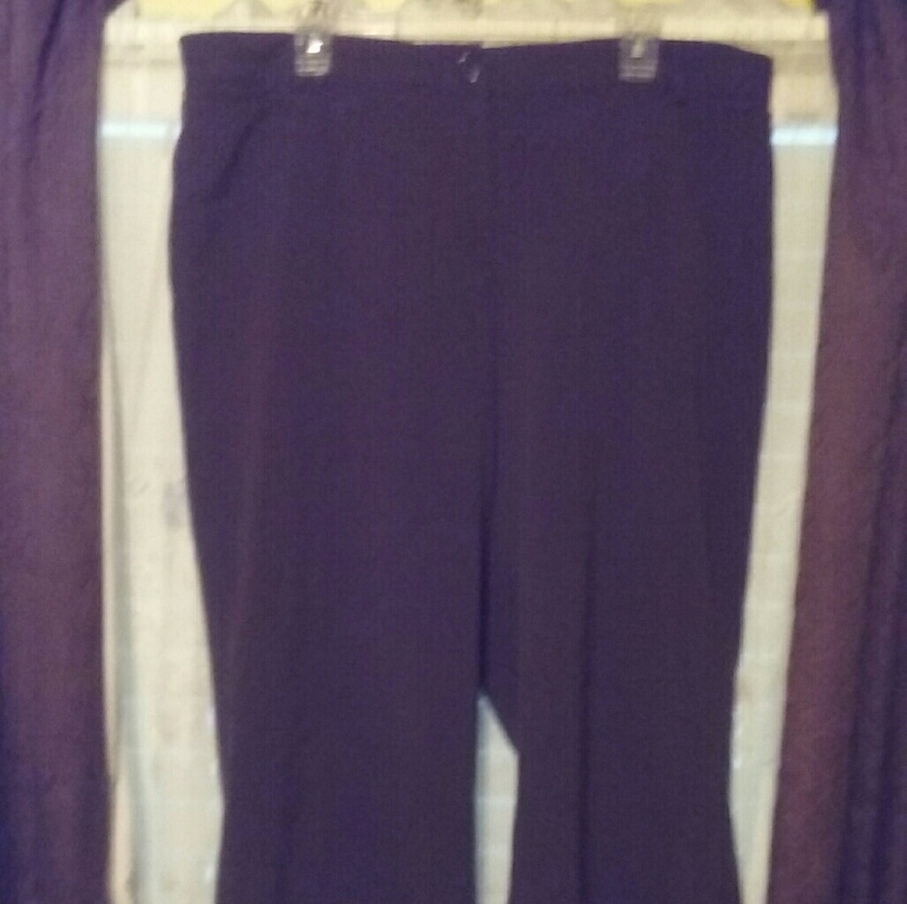 Counterparts Capris